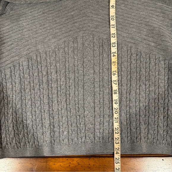 Cabi No Doubt Pullover size large Fall 2025 new - Picture 6 of 6